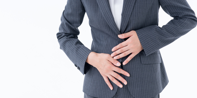 おならが我慢できず頻繁に出る原因は?気になるQ&Aで腸の問題をスッキリ!