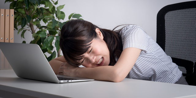 若い人が突然死を引き起こす原因とは? 関連する病気や症状を解説