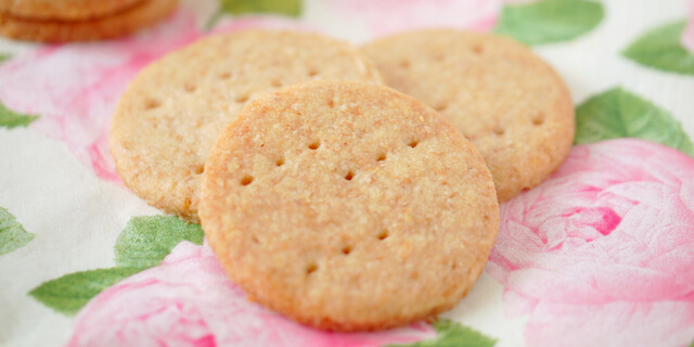 太るはもう古い!間食の新常識“ヘルシースナッキング”とは?