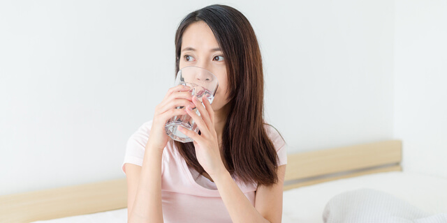 水分補給だけで痩せる体質に!? 健康維持に最適な正しい水の飲み方