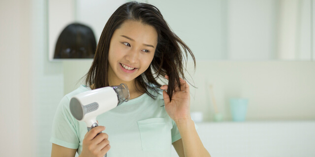 くせ毛で髪型に悩む女子必見!医師が教える4つのくせ毛ケア