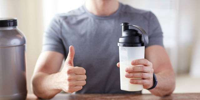 身近にある完全栄養食とは？取り入れる際のメリット・デメリット