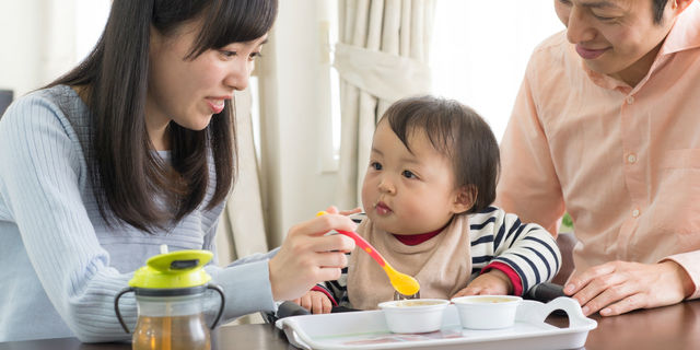 子どもの食事介助