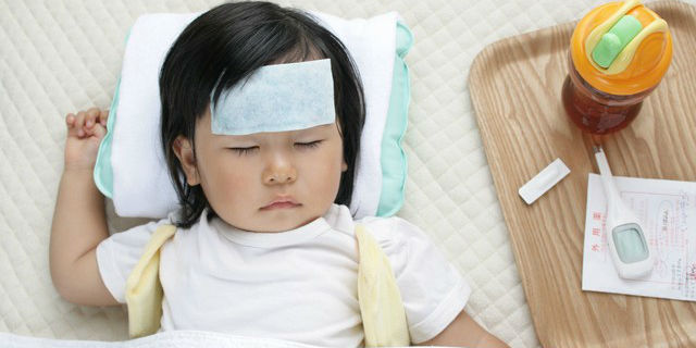 高熱を出す子ども