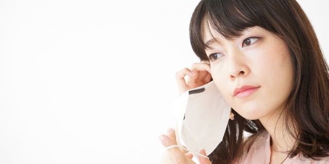 今や手放せないマスク、着用による肌荒れにはどう対処する？マスクの選び方も説明