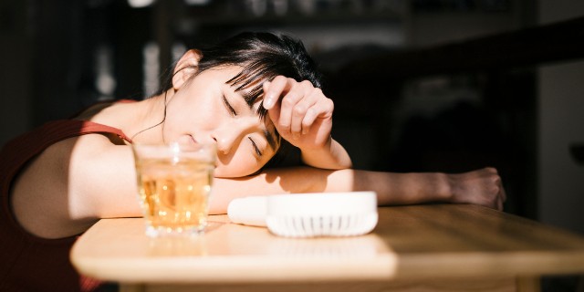 エアコンつけても「室内熱中症」の危険性！？その原因と対策を解説