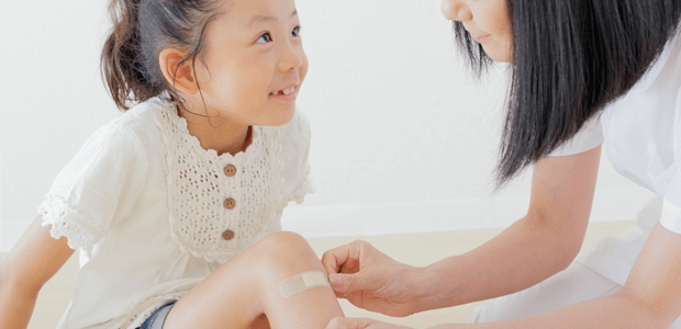「かさぶた」を剥がすのは絶対NG! 医師が勧める“湿潤療法”とは?