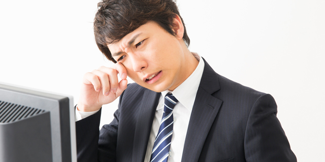 首こり、肩こりの原因は「目」にある?! あなたの「疲れ目度」を調べる10の質問