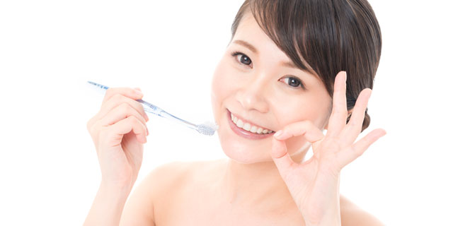 冷たいものを飲むと歯がキーン…!それ、知覚過敏かも。あなたの歯の状態をチェックする15の質問