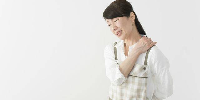 四十肩を克服したい！四十肩のステージ別に症状＆改善法をご紹介