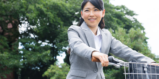座り仕事で体調不良に…オフィスワークで起こりやすい5つの症状