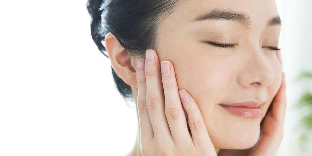 《美容効果抜群》椿油と馬油のオススメ使用方法とは?日常ケアにプラスしよう