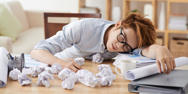 エナジードリンクで急性肝炎!? 1日4本以上飲み続けるリスクについて