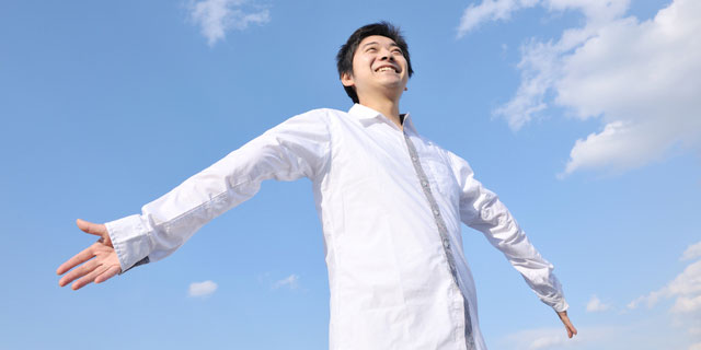 “メンズヨガ”にハマる男性が急増中!ヨガの健康効果と簡単ヨガポーズ5選